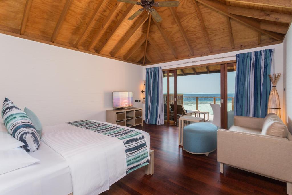 Відпочинок в готелі Vilamendhoo Island Resort Арі & Расду Атоли