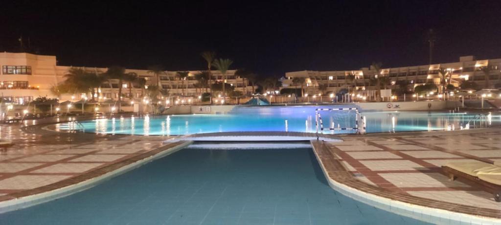 Відгуки гостей готелю Pharaoh Azur Resort (ex. Sonesta Pharaoh Beach Resort)