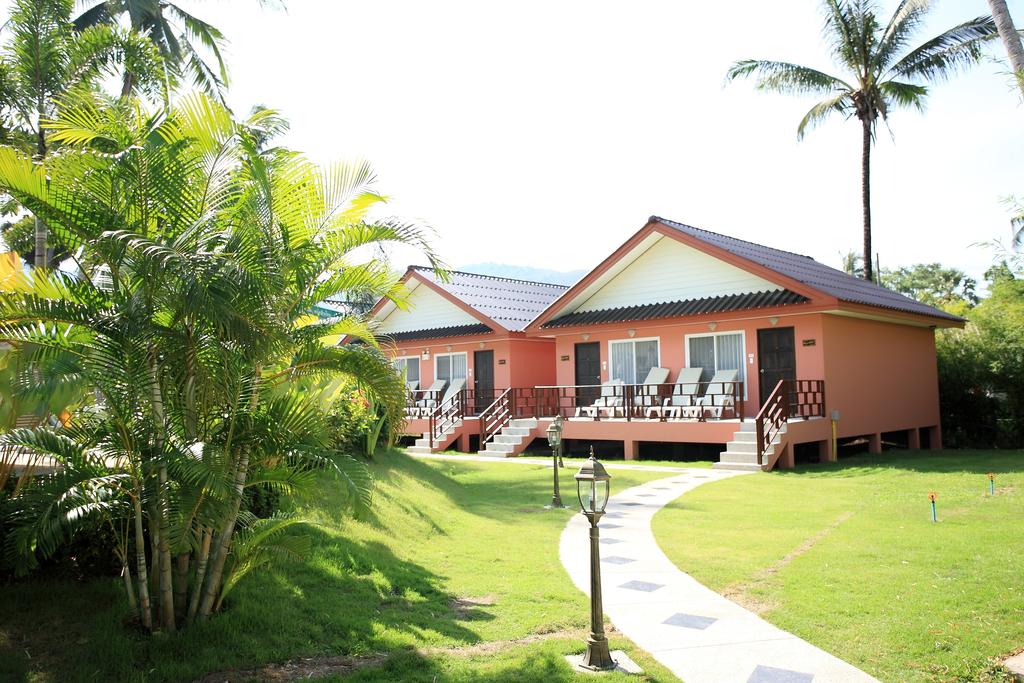 Фото готелю Andaman Seaside Resort Bangtao