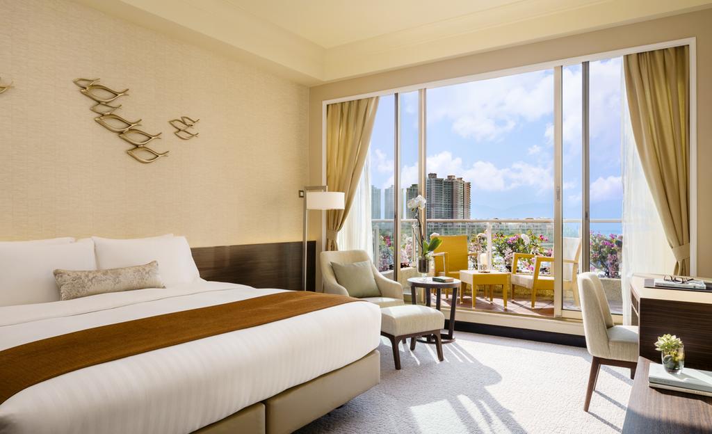 Відпочинок в готелі Hong Kong Gold Coast Hotel Гонконг