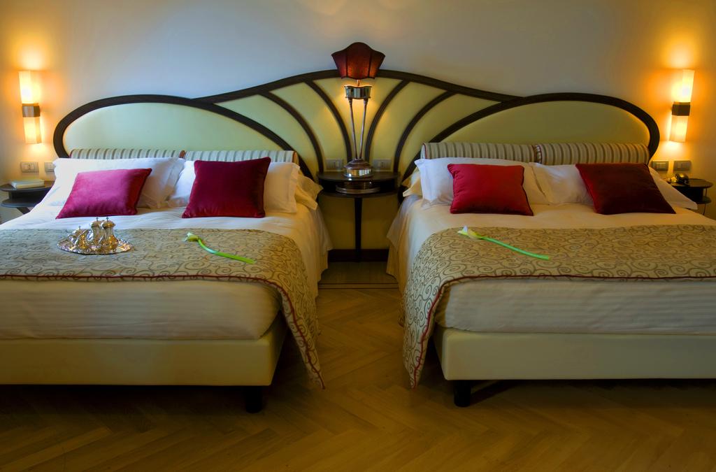 Grand Hotel Savoia, Италия, Генуя, туры, фото и отзывы