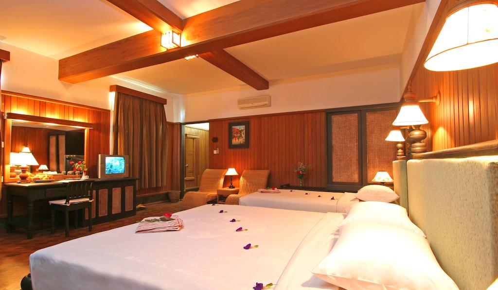 Горящие туры в отель Thande Beach Hotel Нгапали