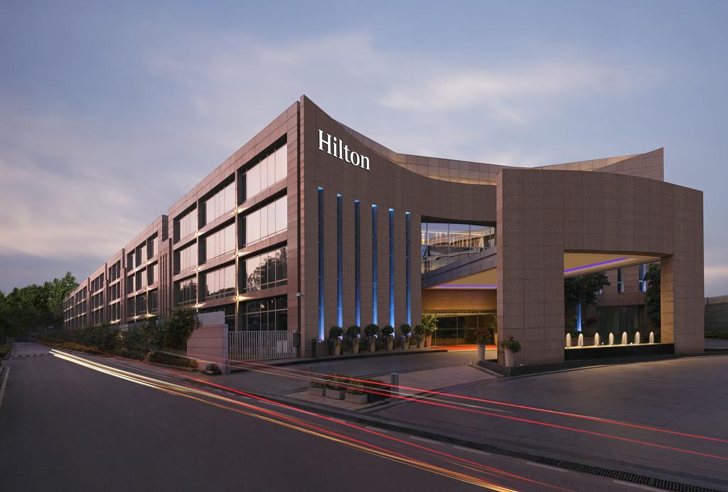 Горящие туры в отель Hilton Bangalore Бангалор