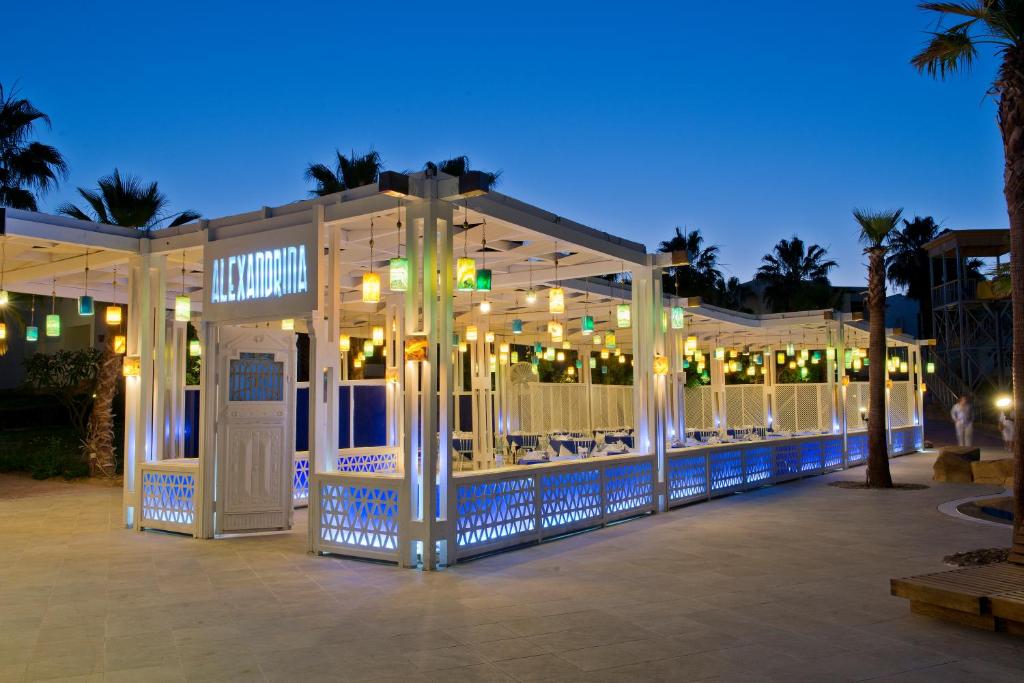 Відпочинок в готелі Amphoras Aqua Resort (ex. Shores Golden) Шарм-ель-Шейх