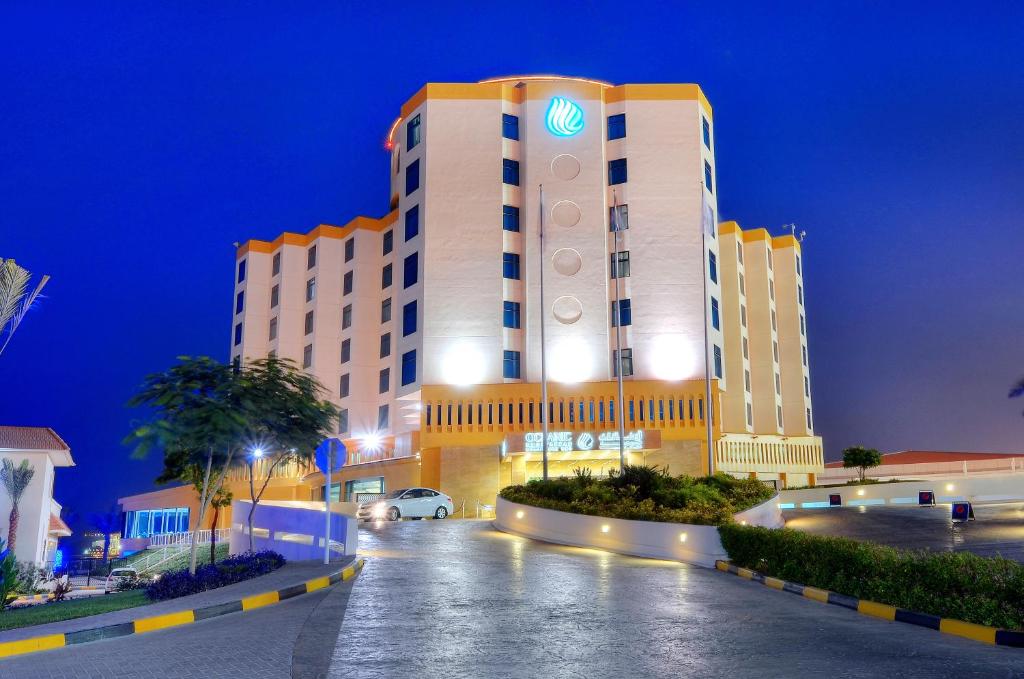 Отель, Oceanic Khorfakkan Resort & Spa