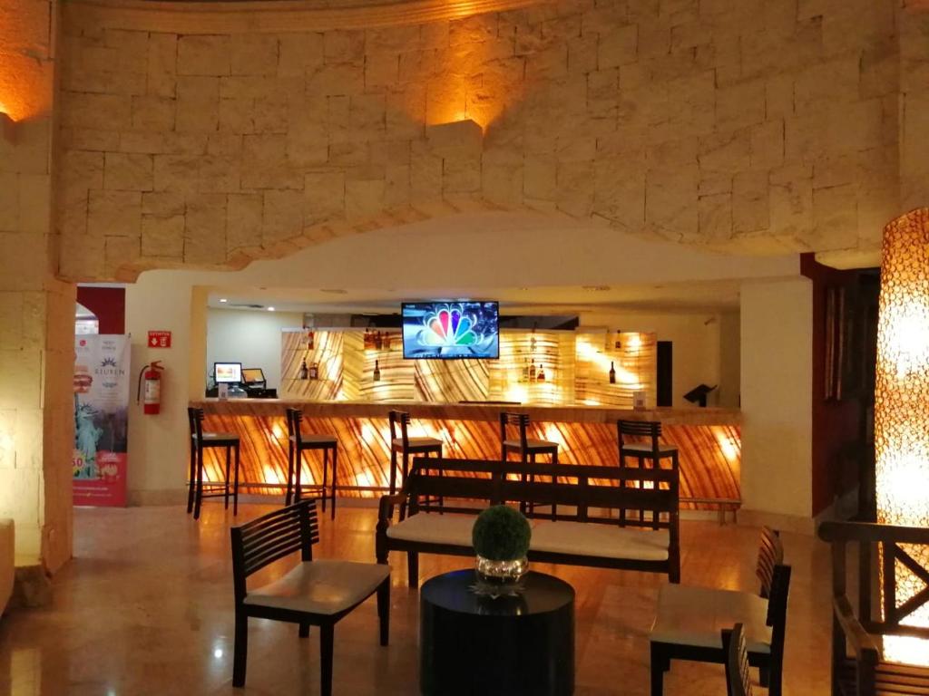 Горящие туры в отель Adhara Hacienda Cancun Канкун Мексика