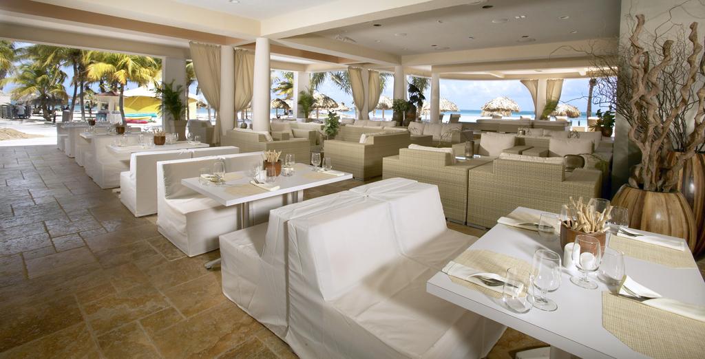 Ціни в готелі Divi Aruba Phoenix Beach Resort
