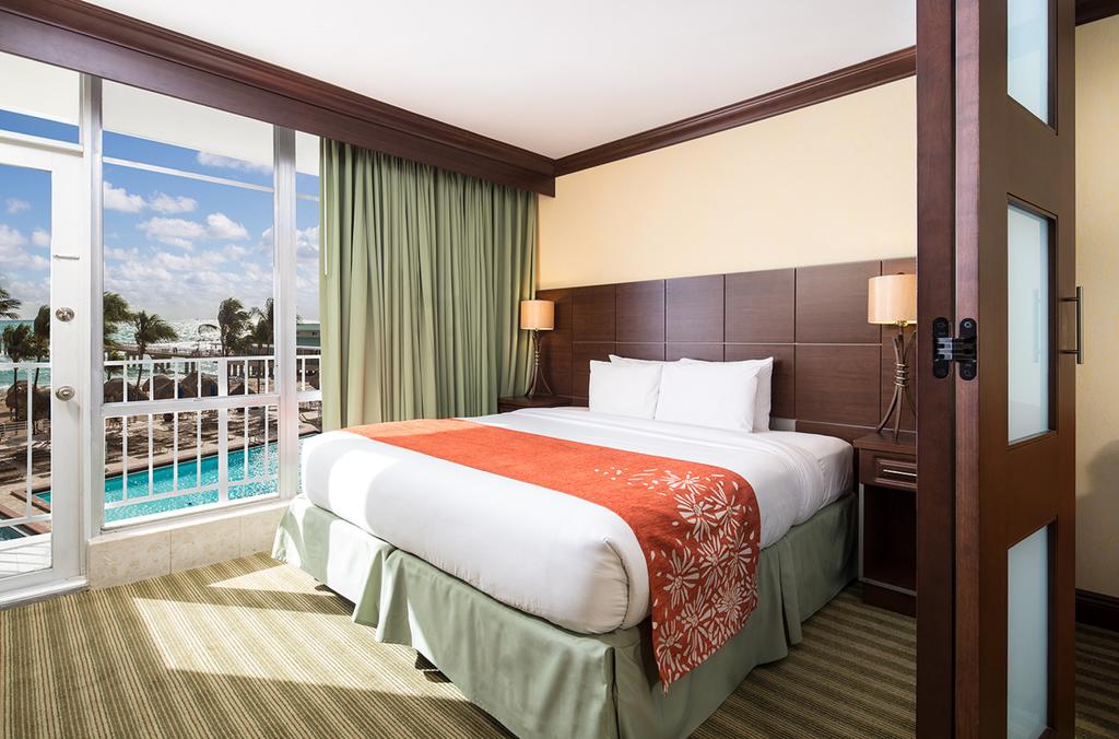 Newport Beachside Hotel & Resort, Майами-Бич, фотографии туров