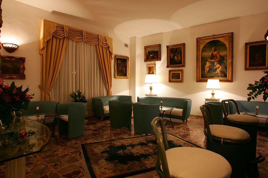 Hotel rest Lord Byron (Forio)