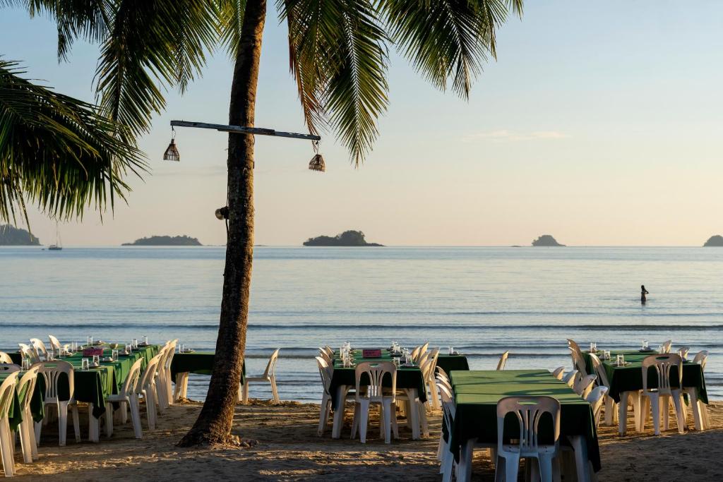 Wakacje hotelowe Coconut Beach Resort Ko Chang