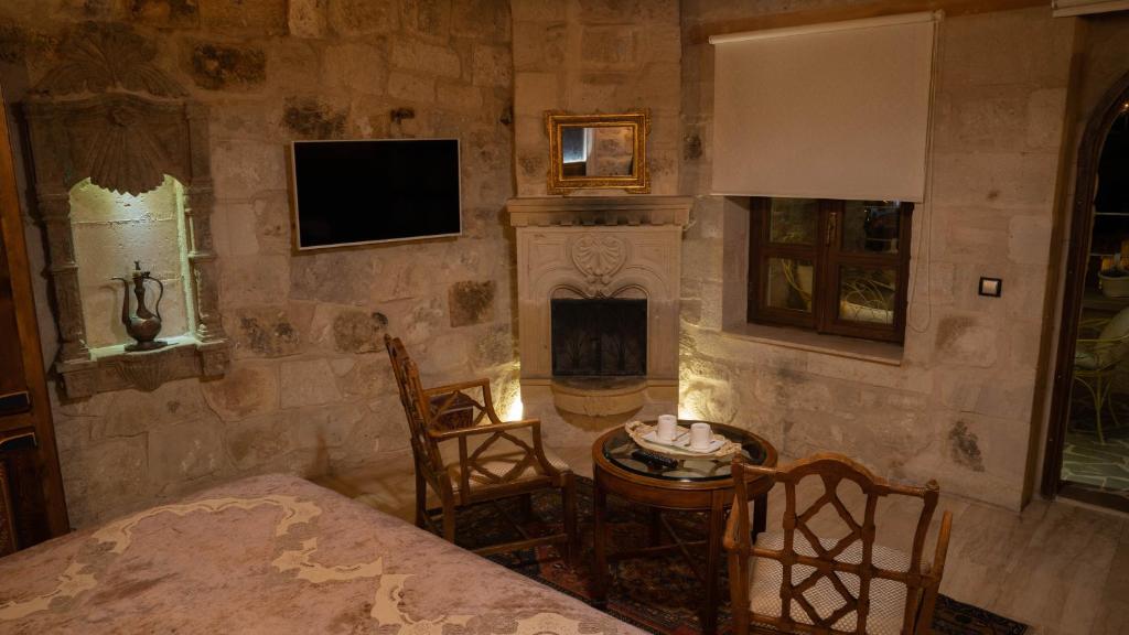 Tours to the hotel Elika Cave Suites