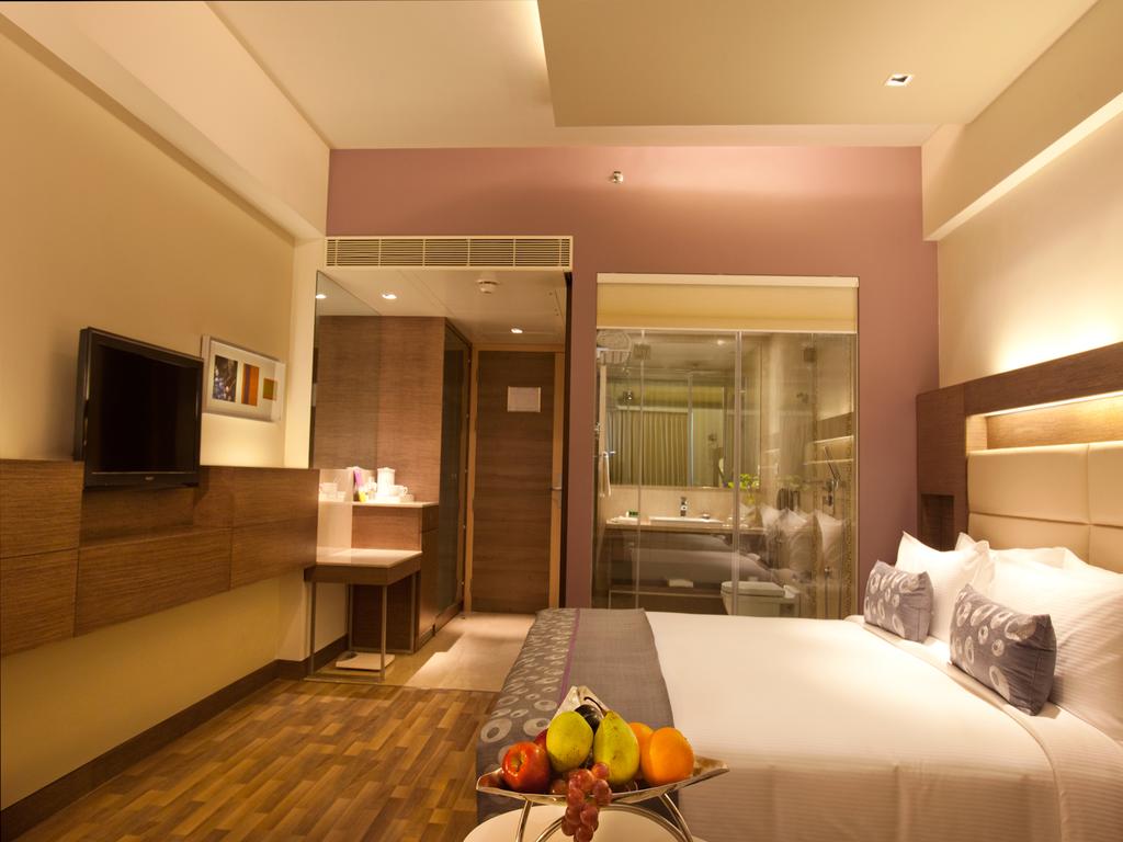Горящие туры в отель The Raintree Hotel Anna Salai