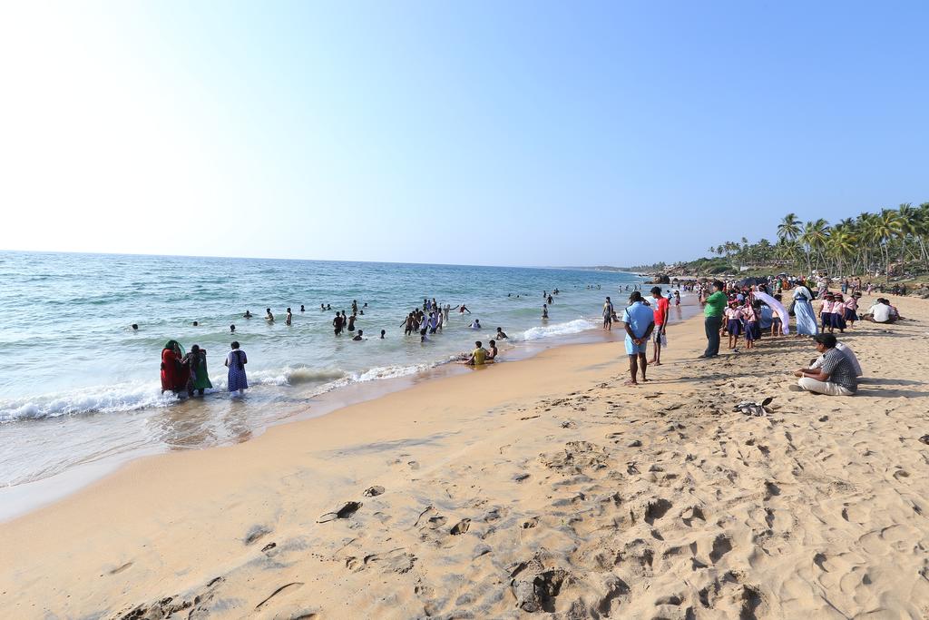 Samudra Theeram Beach, фото