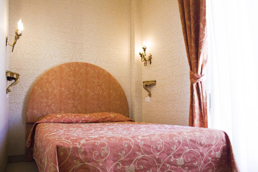 Горящие туры в отель Rigel Венеция