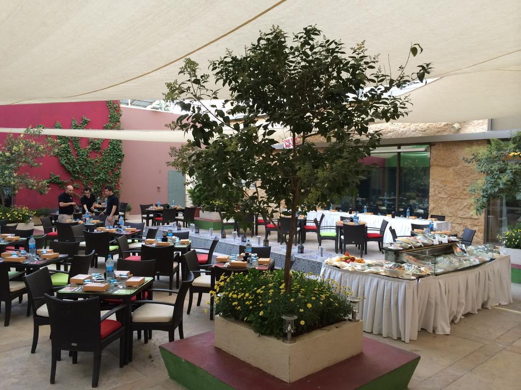 Ibis Hotel Amman, фото