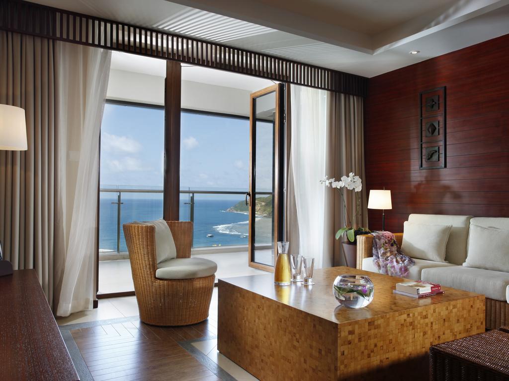 Гарячі тури в готель Serenity Coast Resort All Suite Resort Sanya