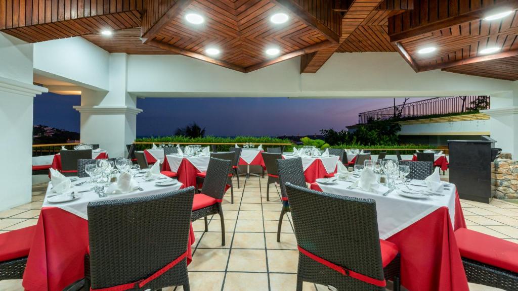 Горящие туры в отель Park Royal Huatulco Оахака