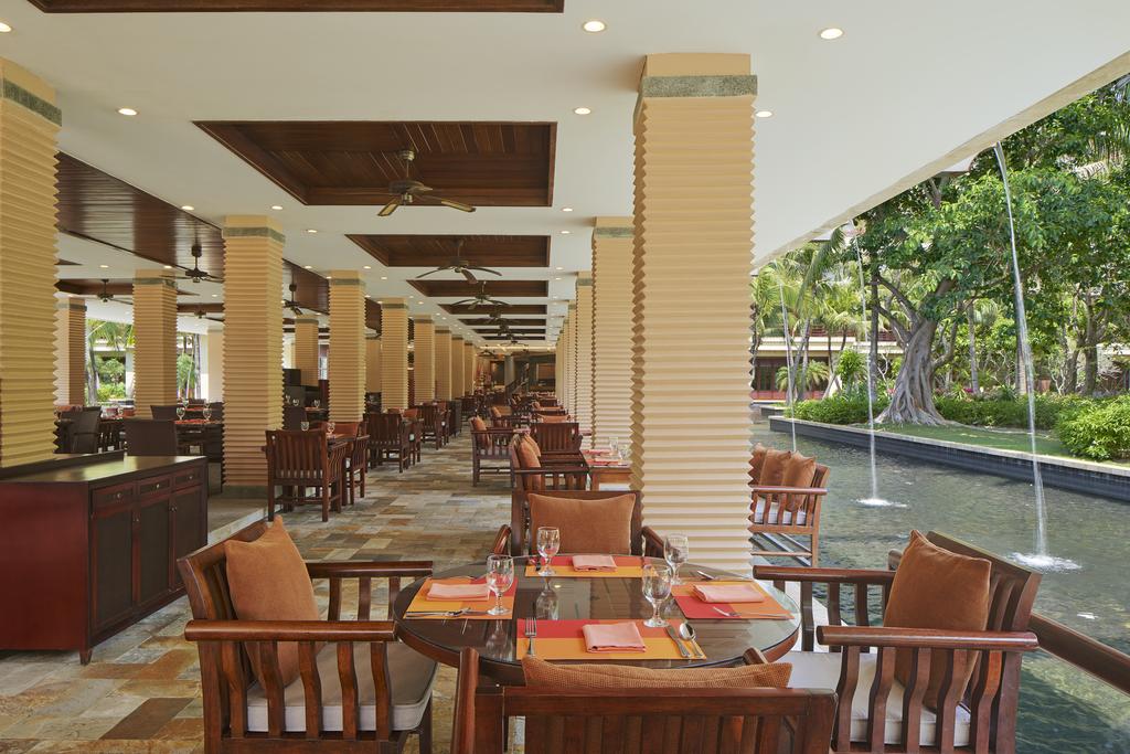 Відгуки про готелі Sheraton Sanya Resort