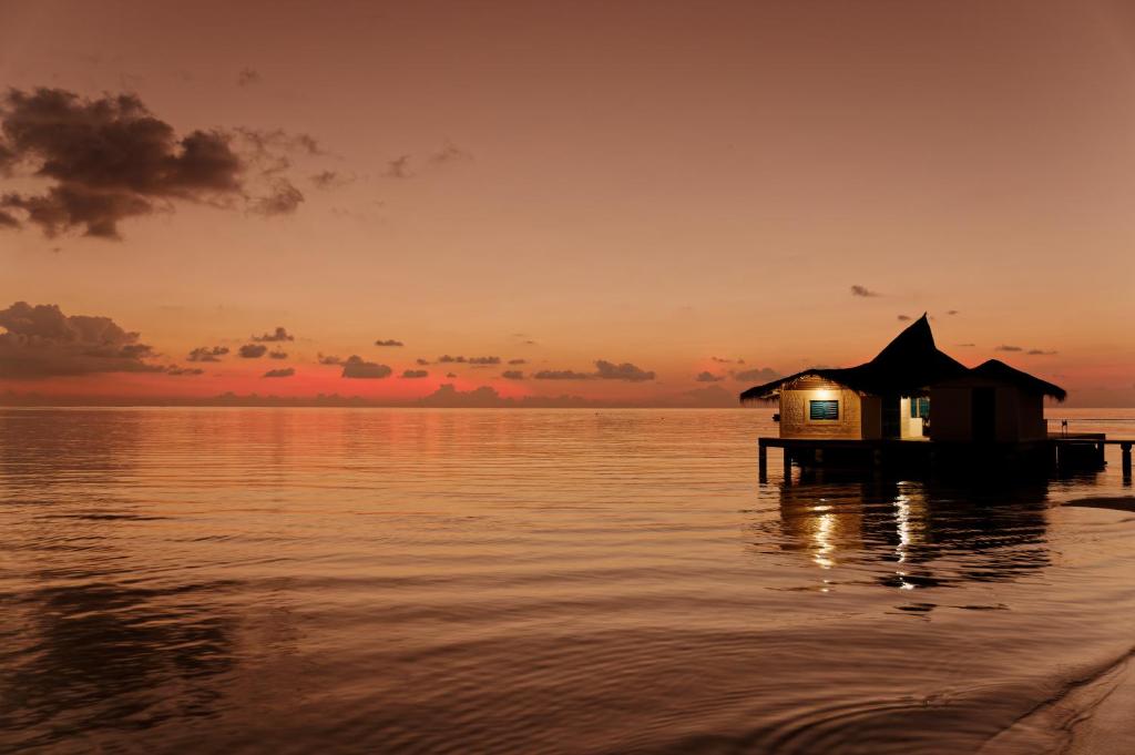 Отель, Южный Мале Атолл, Мальдивы, Rihiveli Maldives Resort (ex. Rihiveli the Dream)