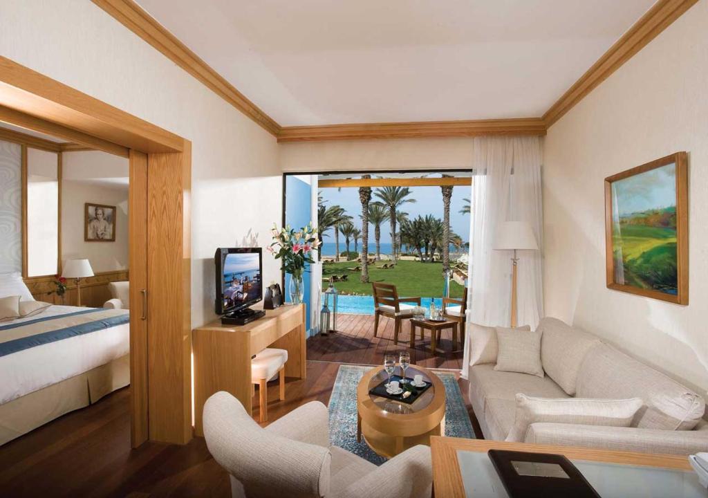 Tui Blue Pioneer Beach Hotel (ex. Sensimar Pioneer Beach Hotel, Constantinou Bros - Pioneer Beach Hotel) Кипр цены