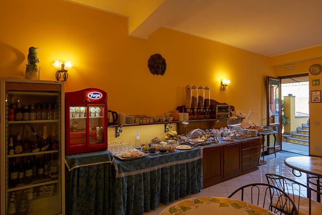 Горящие туры в отель A Pinnata Piccolo Hotel Регион Мессина Италия
