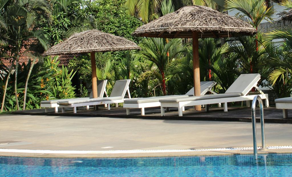 Отзывы об отеле Malabar Ocean Front Resort & Spa