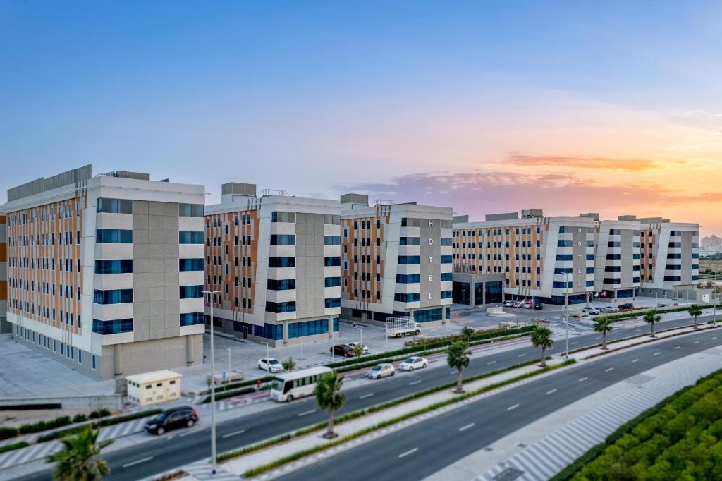 Горящие туры в отель Bw Plus Dubai Academic City Дубай (город) ОАЭ