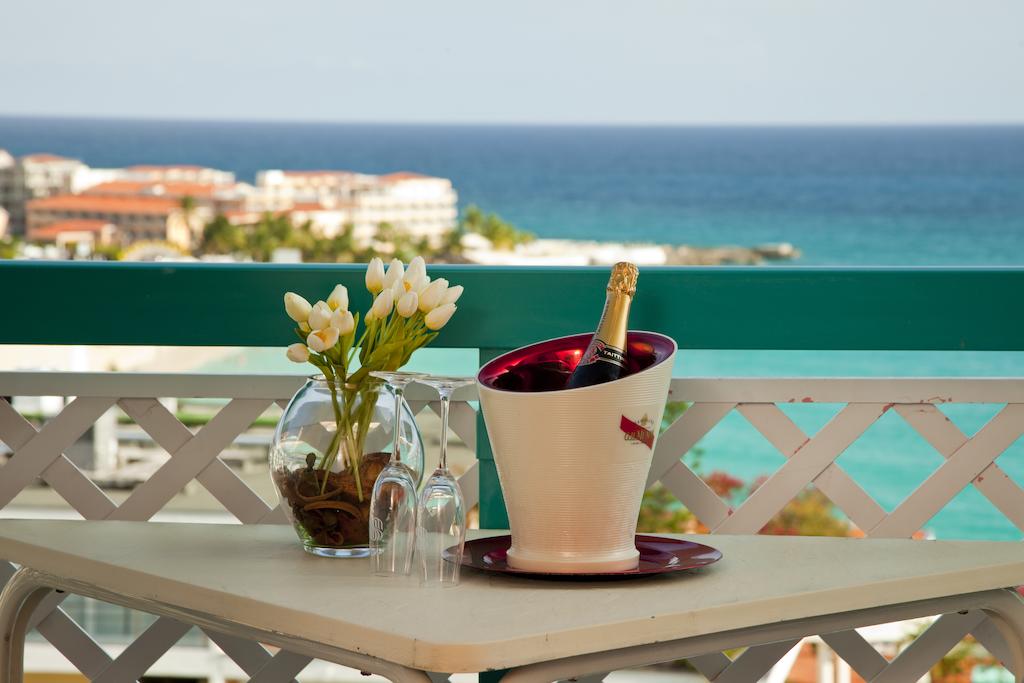 Sonesta Maho Beach Hotel & Casino, Saint-Martin, Sint Maarten (Nd.)