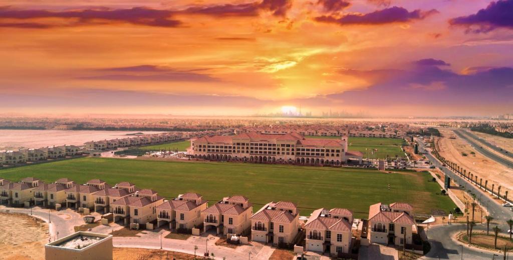 Dubaj (miasto) Al Habtoor Polo Resort (ex. The St Regis Al Habtoor Polo) ceny
