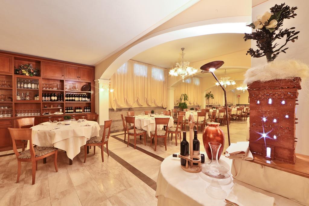 Горящие туры в отель Grand Hotel Guinigi Лукка Италия
