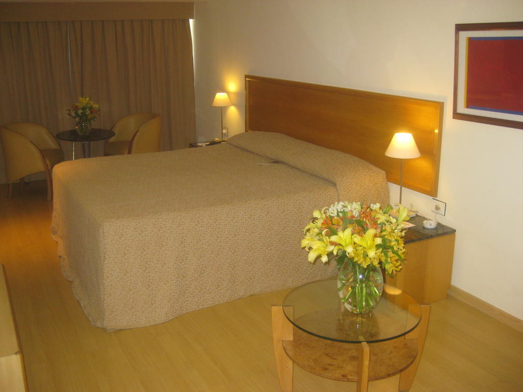 Цены в отеле South American Copacabana Hotel