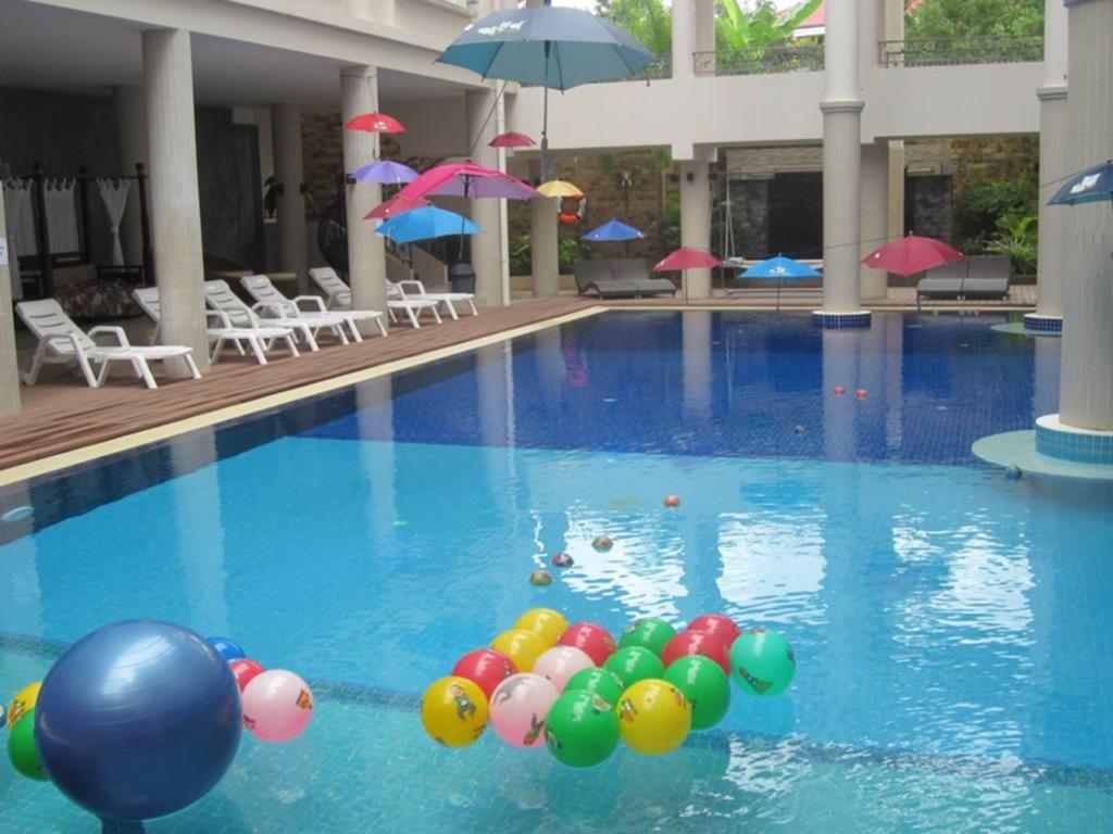 Цены в отеле Holiday Villa Nataya Resort Sianukville
