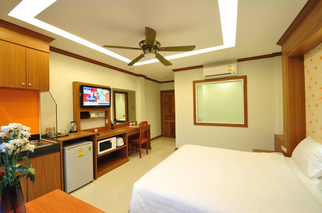 Горящие туры в отель Green Harbor Patong Hotel Патонг Таиланд