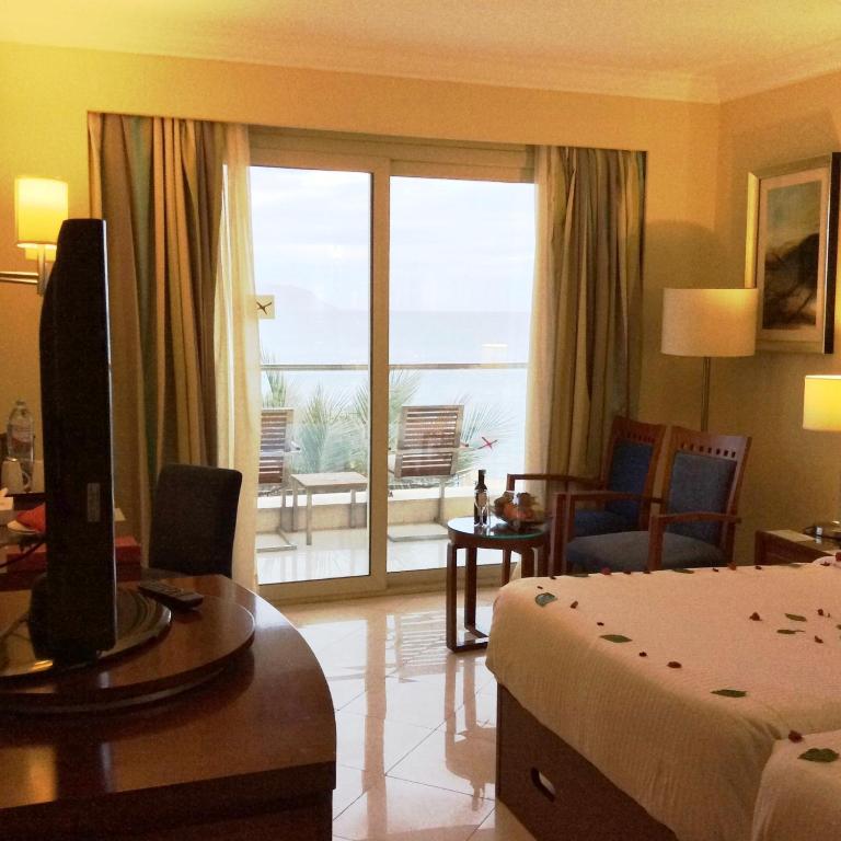 Горящие туры в отель Xperience Sea Breeze Resort