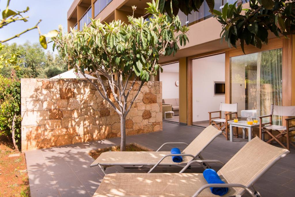Kernos Beach Hotel & Bungalows, Греція