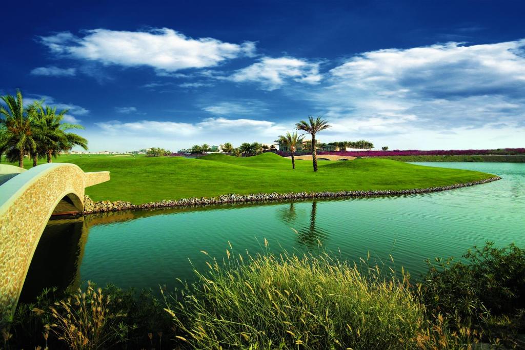 Arabian Ranches Golf Club, ОАЭ, Дубай (город), туры, фото и отзывы