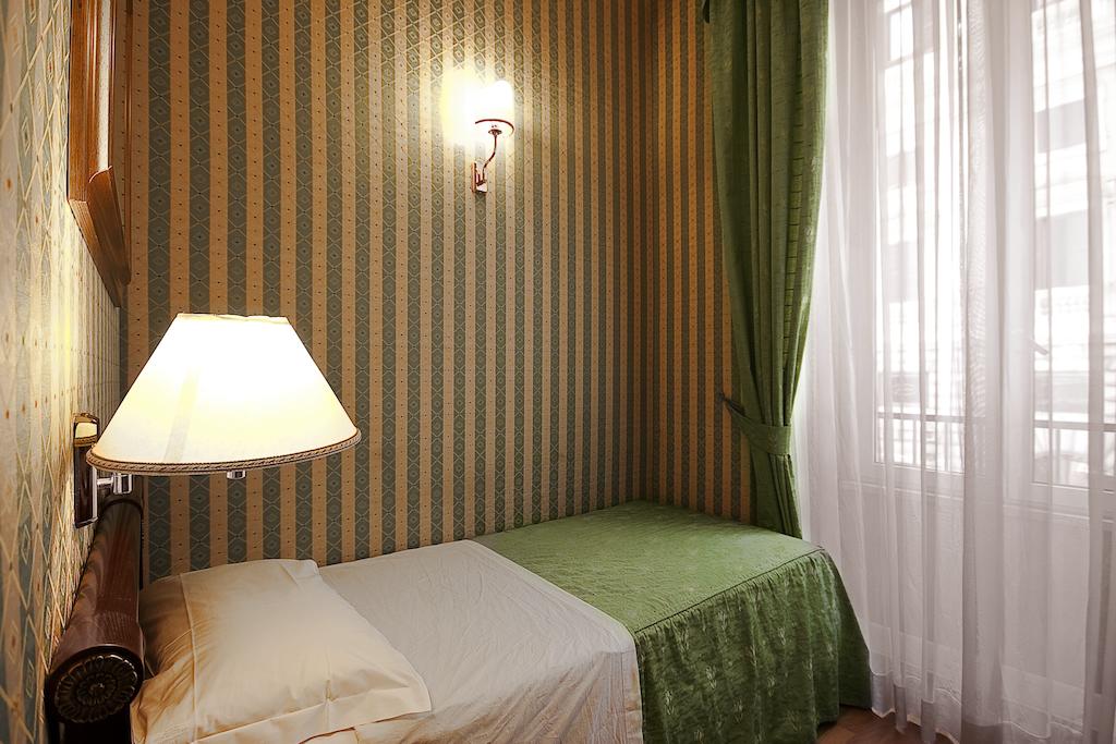 Gambrinus Hotel, Італія, Рим