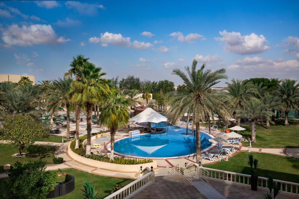 Отдых в отеле Millennium Central Mafraq Hotel