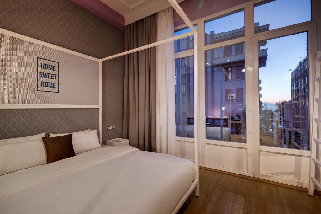 Відпочинок в готелі Colors Urban Hotel Салоніки Греція