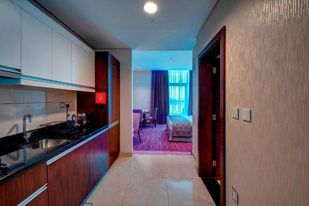 Hotel rest Royal Continental Suites Dubai (city) United Arab Emirates