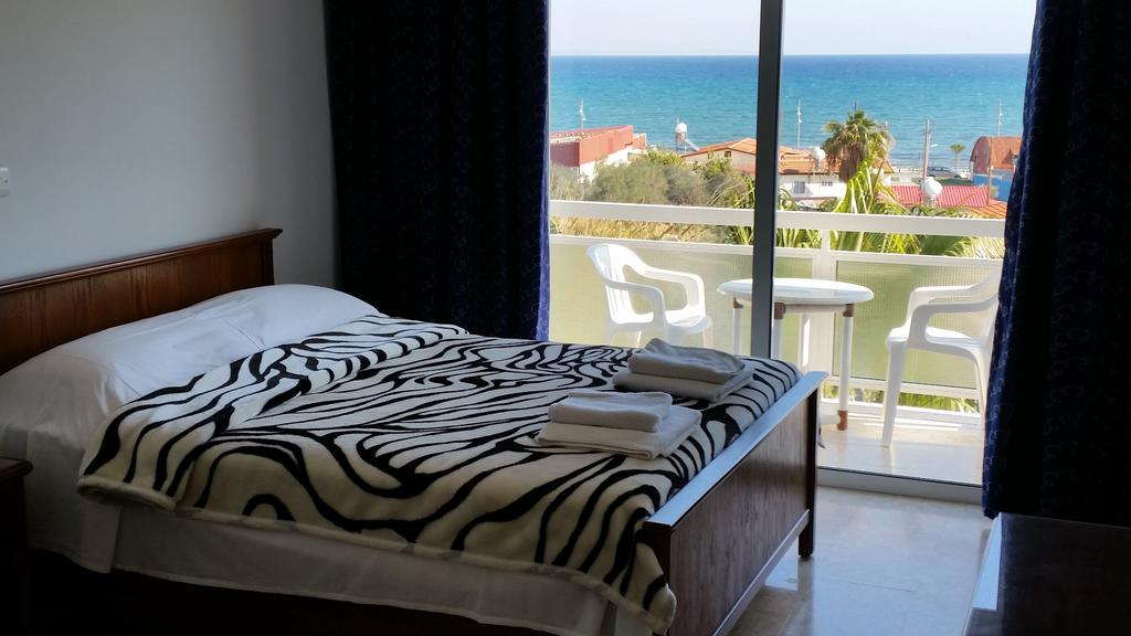Туры в отель Pelides Apartments Larnaca