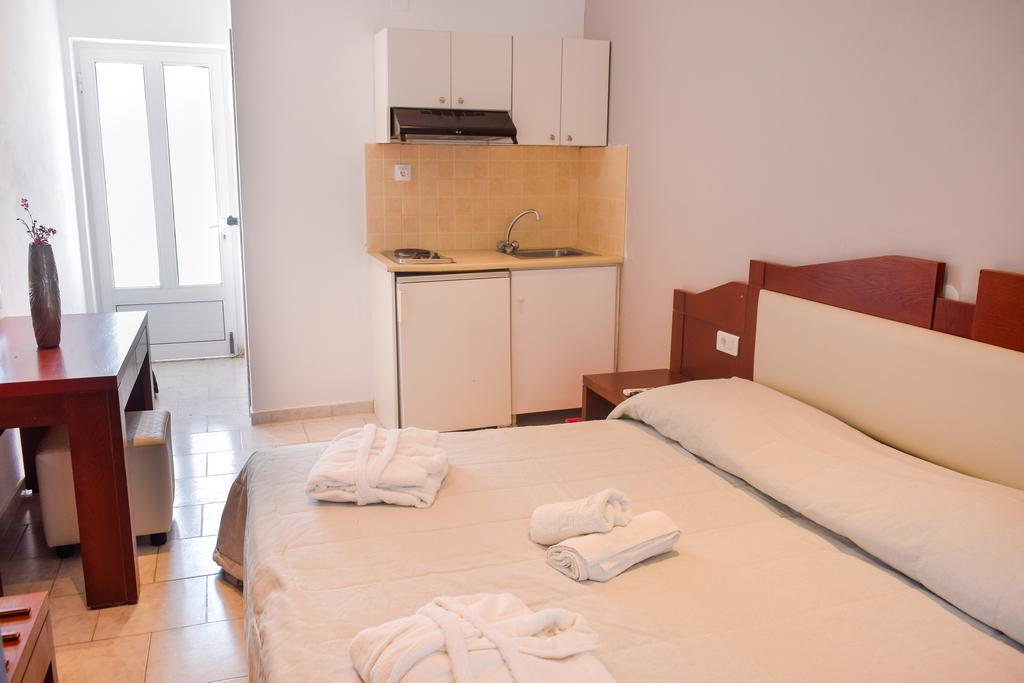 Hot tours in Hotel Dias Apartments Kavros Chania Greece