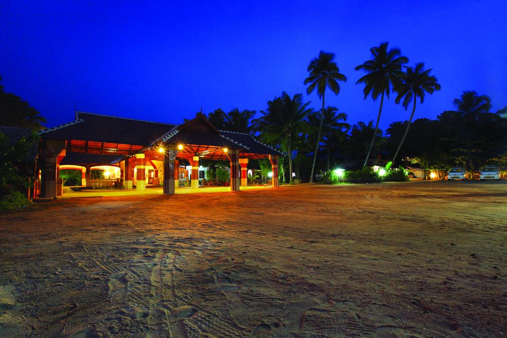 Отдых в отеле Cherai Beach Resort Кочин Индия