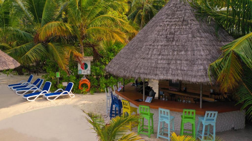 Eriyadu Island Resort, Северный Мале Атолл, Мальдивы, фотографии туров