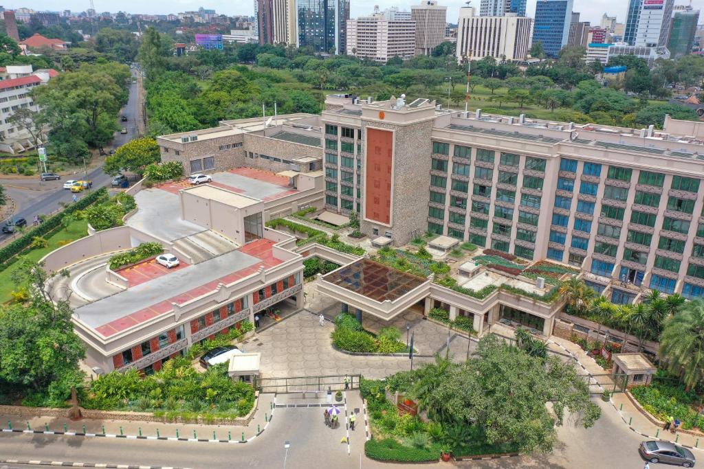 Nairobi Serena Hotel фото и отзывы