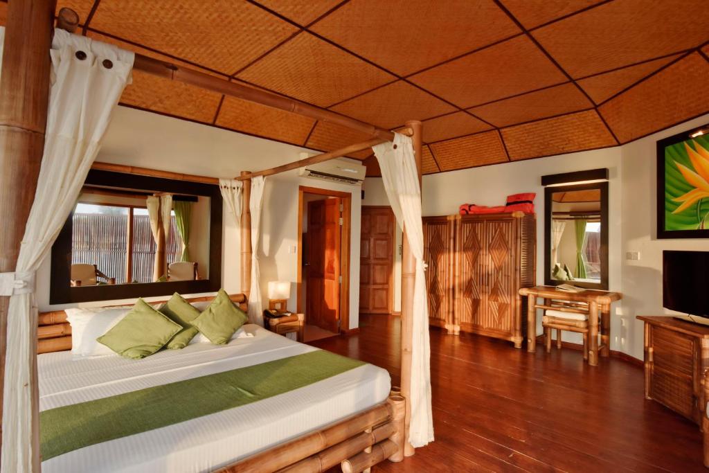 Safari Island Resort, Мальдіви, Арі & Расду Атоли