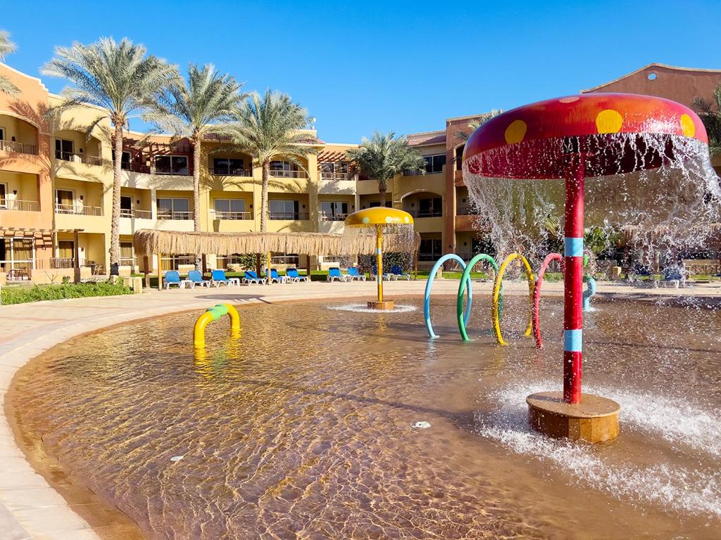 Отдых в отеле Regency Plaza Aqua Park & Spa Шарм-эль-Шейх Египет