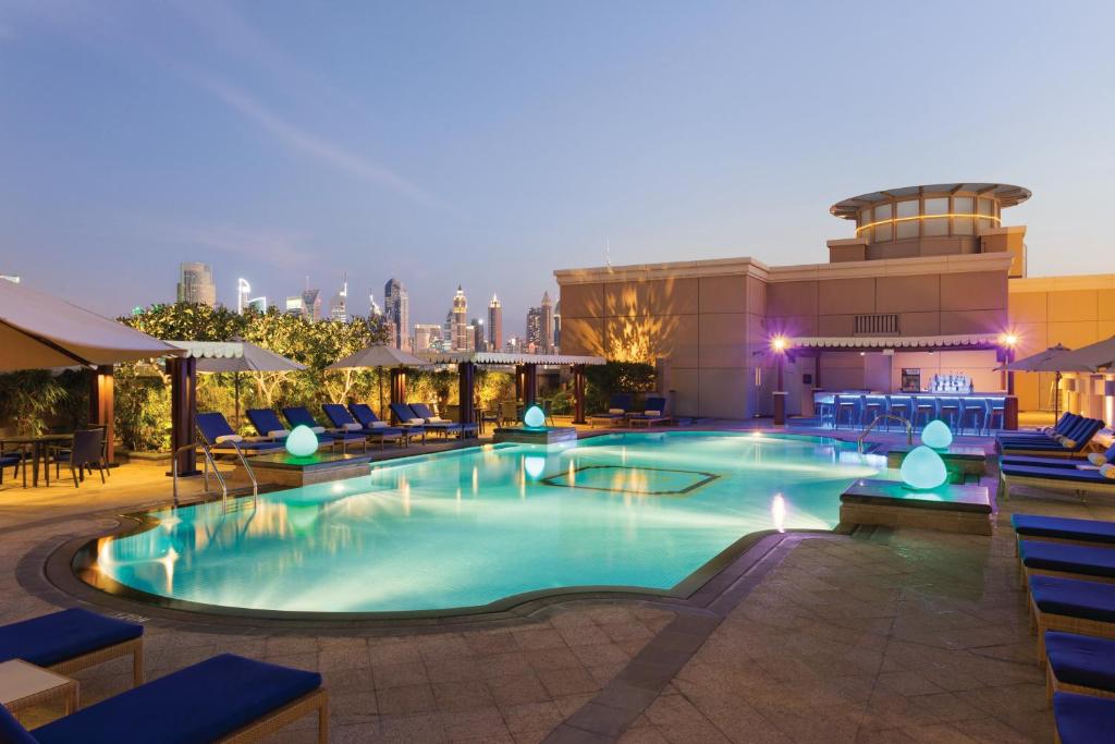 Crowne Plaza Dubai Jumeirah (ex. Ramada by Wyndham), Дубай (город) цены