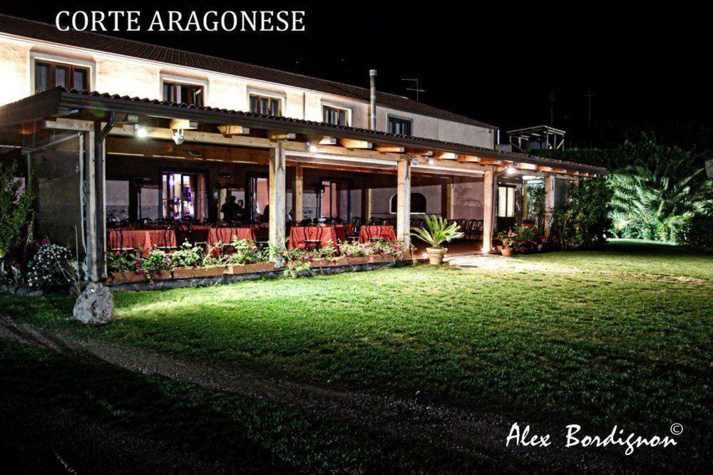 Відгуки про готелі Agriturismo Corte Aragonese