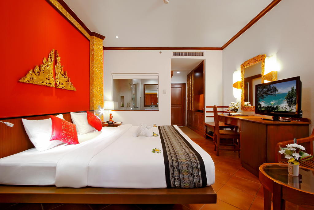 Відпочинок в готелі Kata Palm Resort & Spa пляж Ката Таїланд